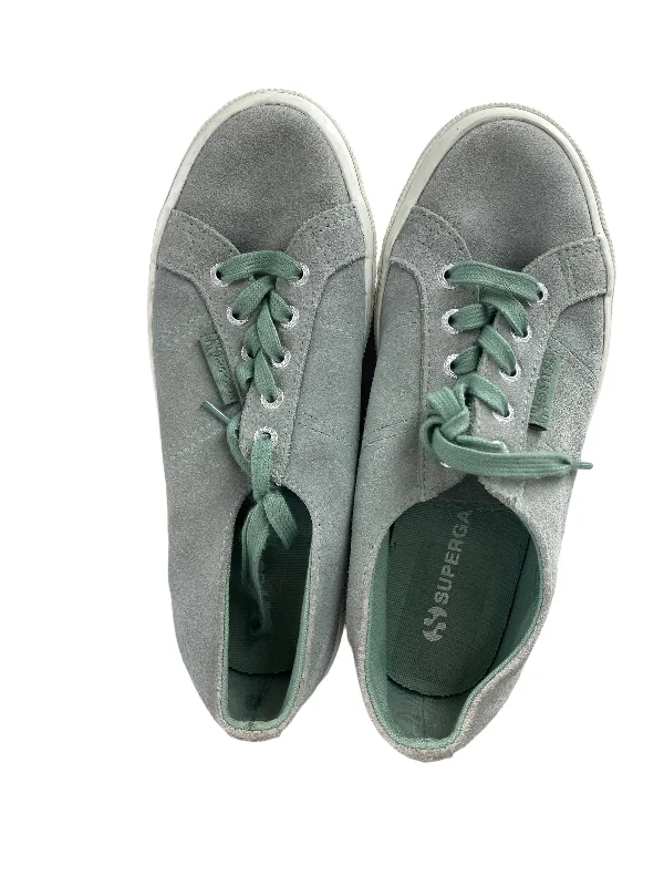 Stylish flats for evening outings -Green Shoes Flats Superga, Size 6.5