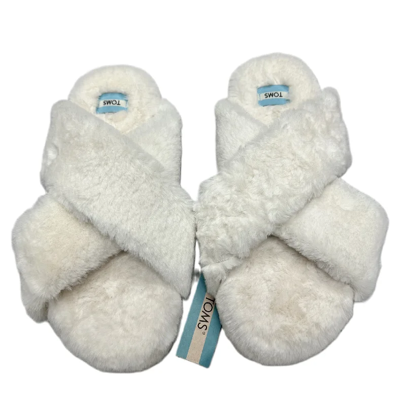 Slippers for chill nights -Slippers By Toms In Cream, Size: 11