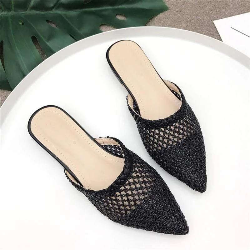 Slippers with shock absorption -Women Pointed Toe Loe Heel Slide Sandals/ Slippers Cane Woven Beach Shoes Mule Slippers