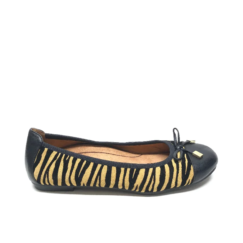 Flats with durable linings -Shoes Flats By Vionic In Animal Print, Size: 7.5