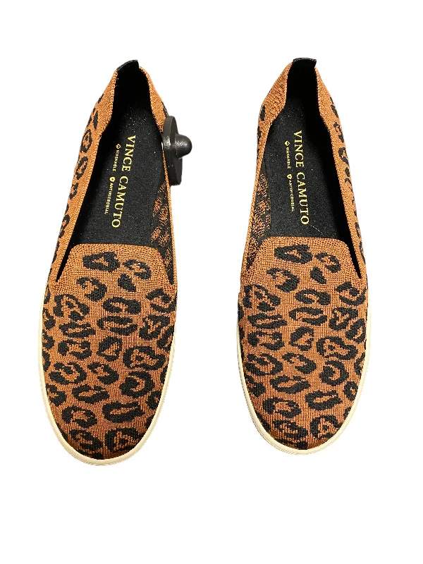 Flats with pointed toes for elegance -Shoes Flats By Vince Camuto In Animal Print, Size: 9.5