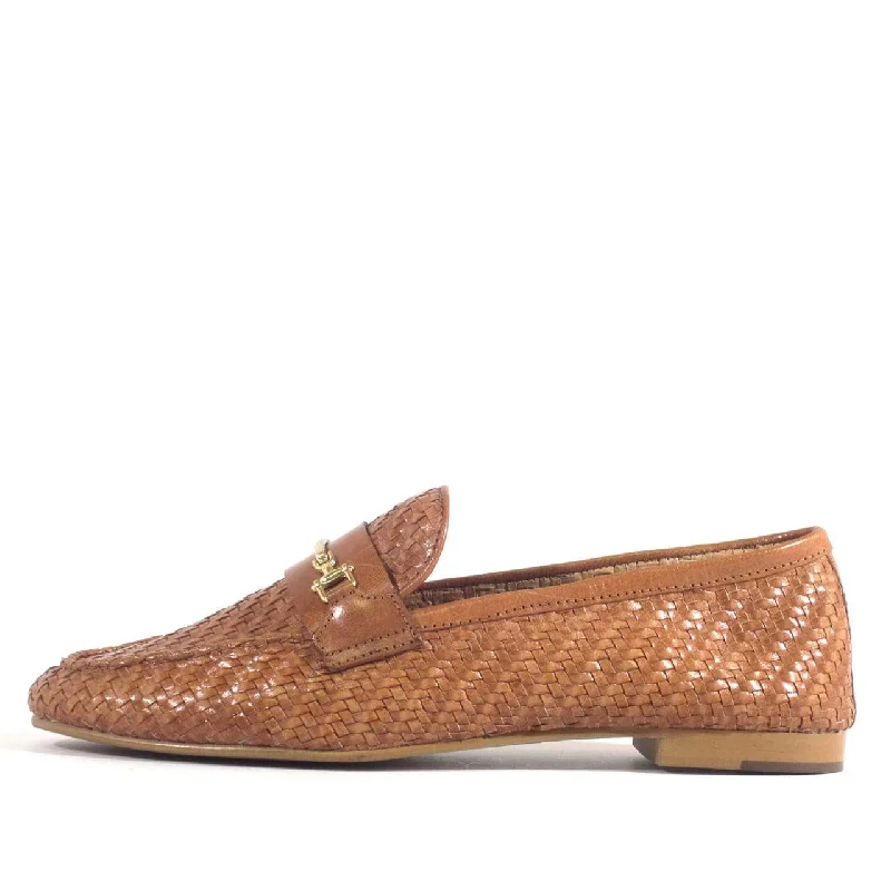 Trendy loafers for summer looks-Sia Leather Loafers