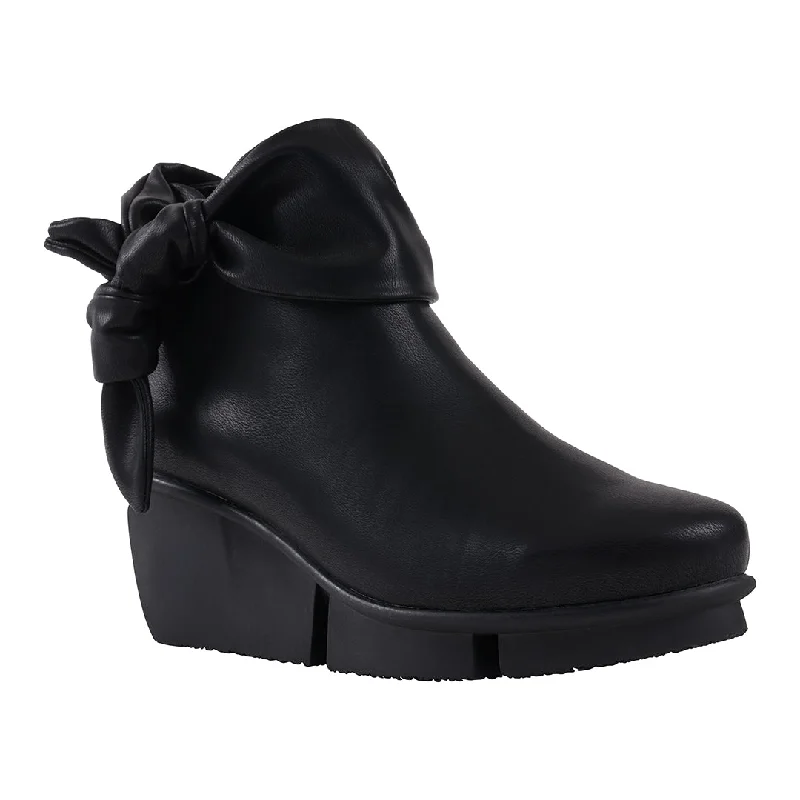 Budget boots for back-to-school -Lavan Black Wedge Bootie with Bow