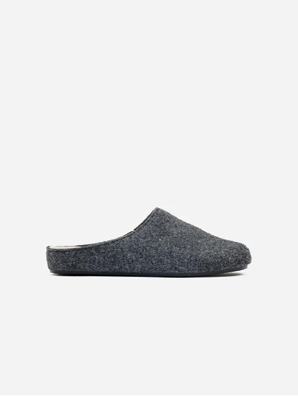 Slippers with ergonomic design -Date Women's Vegan Mule Slippers | Dark Grey