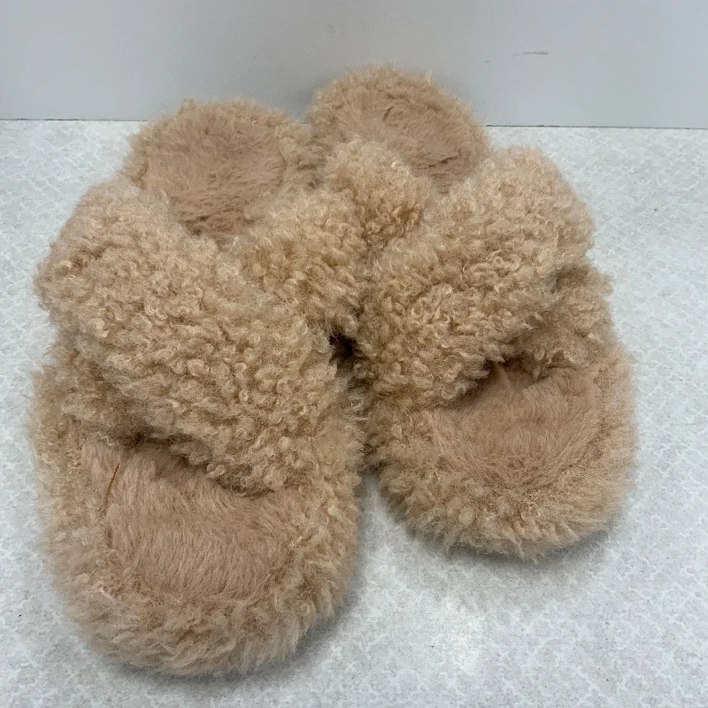 Handmade slippers from artisans -Slippers By Bearpaw In Brown, Size: 11