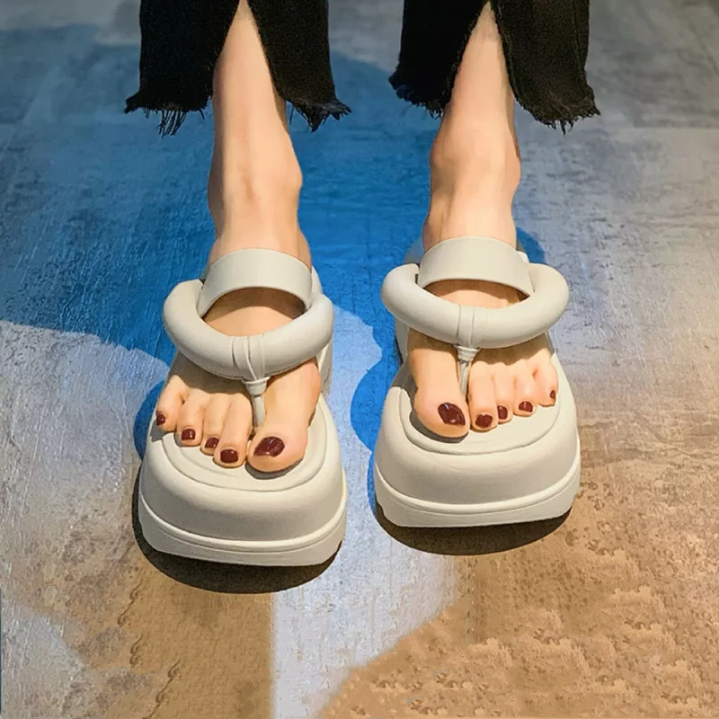 Elegant slippers for special nights -Split Toe Platform Slippers, Thick Sole Round Head Sandals, Open Toe Chunky Sole Slides, Thick Strap Band Flip Flop Creepers