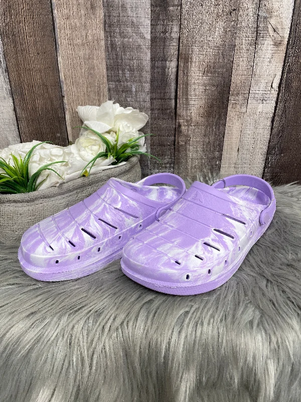 Flats with sleek profiles -Shoes Flats By Cme In Purple, Size: 6