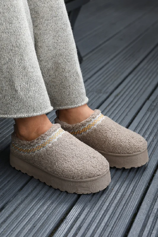 Slippers with wet weather soles -CHERRY FLATFORM AZTEC DETAIL LOW ANKLE SLIPPER BOOTS IN CAMEL SHEARLING