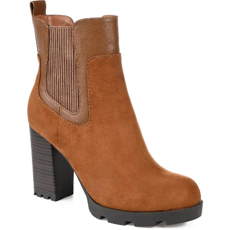 Boots for outdoor concerts -Journee Collection Womens Islana Stretch Lugged Sole Chelsea Boots