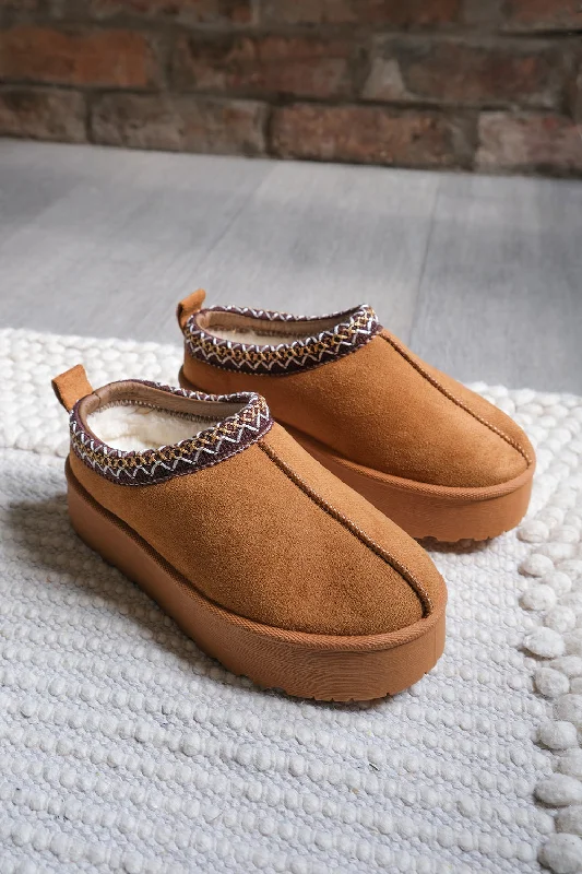 Slippers for home calm -MANGO KIDS FLATFORM EMBROIDERED LOW ANKLE SLIPPER BOOTS IN CHESTNUT SUEDE