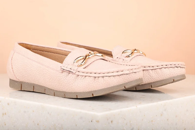 Soft loafers for summer walks-Women Pink Solid Suede Loafers