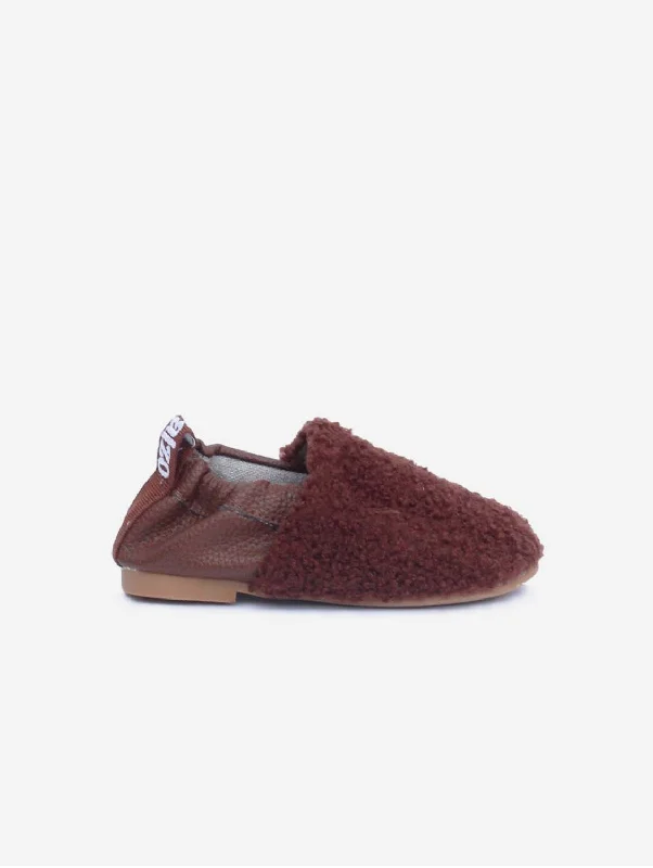 Slippers with memory cushion -Alma Vegan Leather & Vegan Shearling Kids Slipper Shoe | Brown