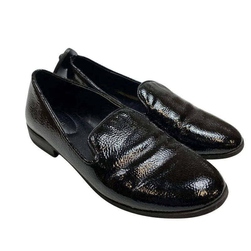 Flats for relaxed evening strolls -Shoes Flats By Bandolino In Black, Size: 6