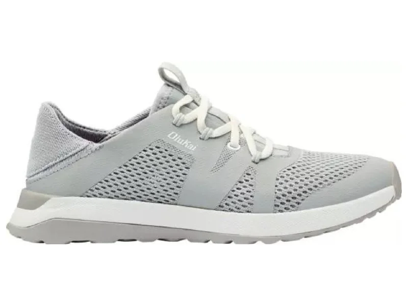 Slip-on athletic shoes for fast -Olukai: Huia in Pale Grey