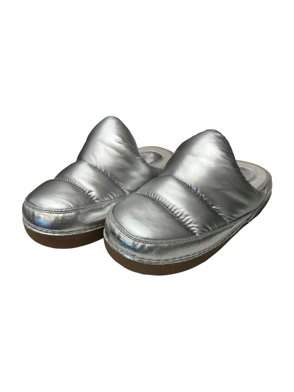 Slippers with rubber sole durability -Slippers By Urban Outfitters In Silver, Size: 6