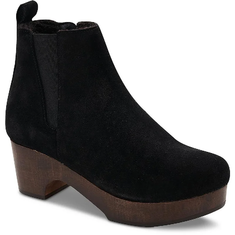 Boots for minimalist fashion -André Assous Womens Sanaa  Leather Ankle Chelsea Boots